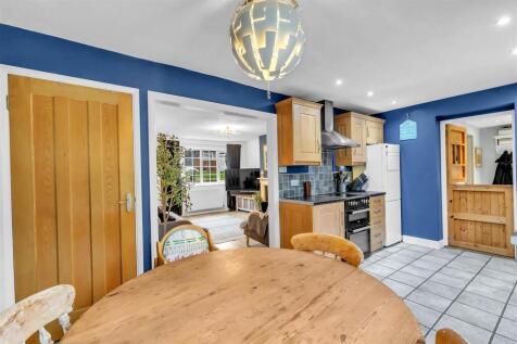 view to living room.jpg