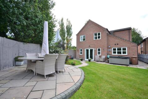 rear garden 1_350.JPG