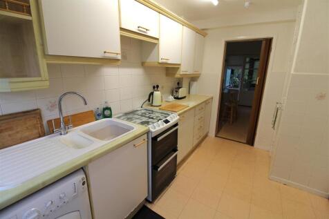 Kitchen 1.JPG