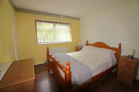 Bedroom 1.1.JPG