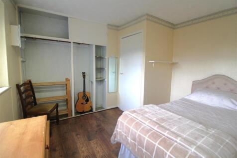 Bedroom 2.2.JPG