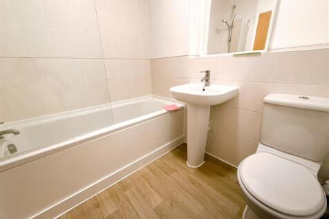 Grants Yard, Burton on Trent (12).jpg