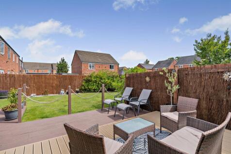 Outside - Back Garden