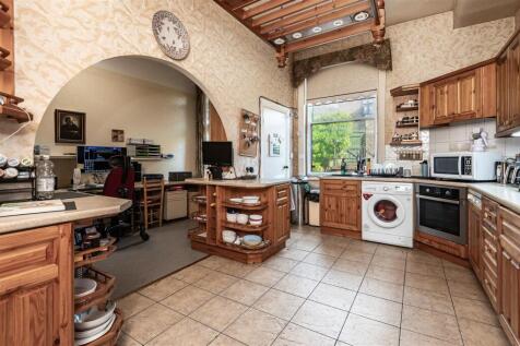 Kitchen & Office
