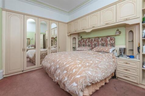 Bedroom 5/Dining Room