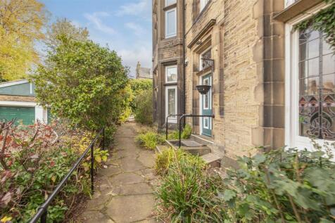 Walkway to Front Door
