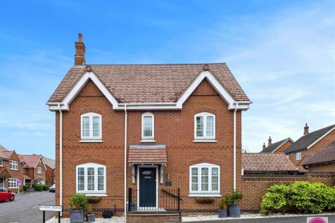 Reading Avenue, Church Gresley (1).jpg