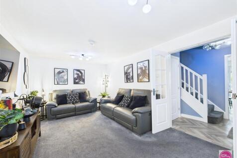 Reading Avenue, Church Gresley (22).jpg