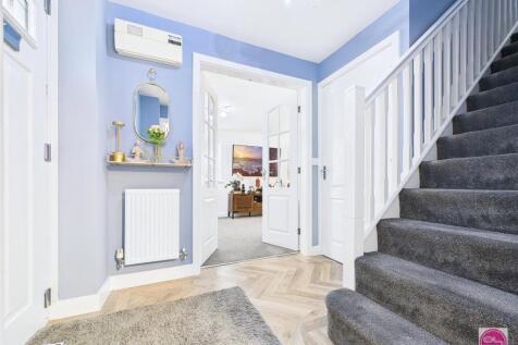 Reading Avenue, Church Gresley (9).jpg