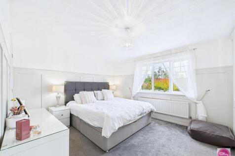 Potters Croft, Swadlincote (18).jpg