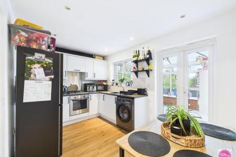 Anchor Close, Swadlincote (19).jpg