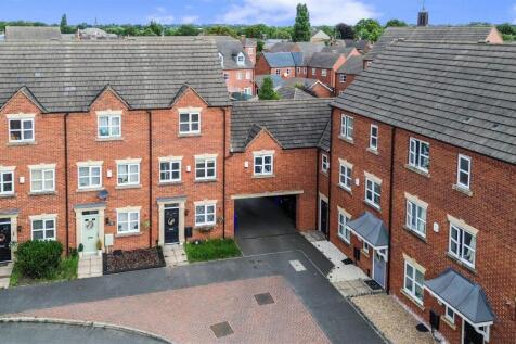 Blakeholme Court, Burton on Trent (2).jpg