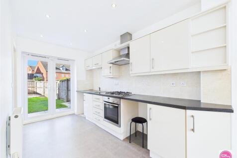 Blakeholme Court, Burton on Trent (3).jpg