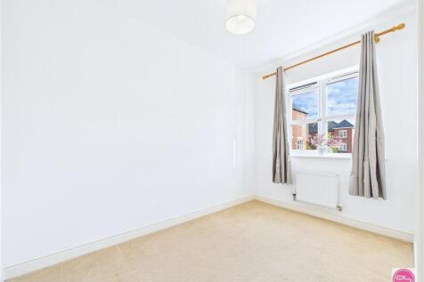 Blakeholme Court, Burton on Trent (11).jpg