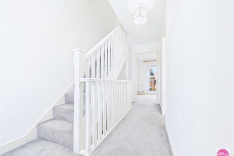 Blakeholme Court, Burton on Trent (12).jpg