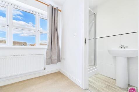 Blakeholme Court, Burton on Trent (15).jpg