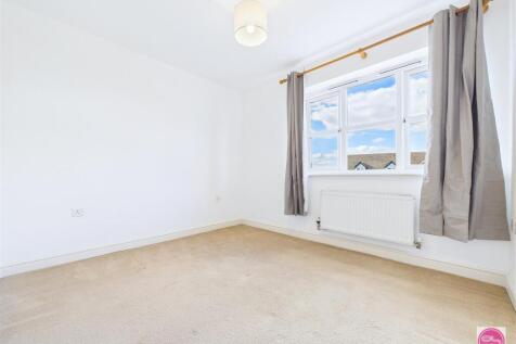 Blakeholme Court, Burton on Trent (18).jpg