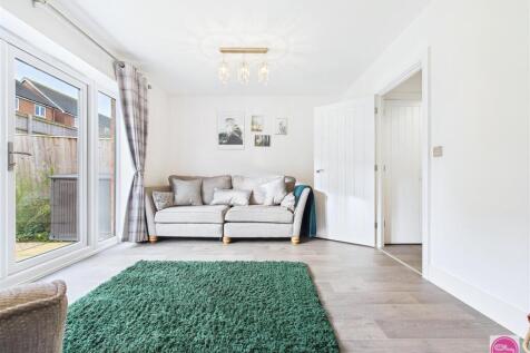 56 Drift Road, Castle Gresley (11).jpg