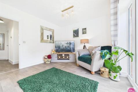 56 Drift Road, Castle Gresley (12).jpg