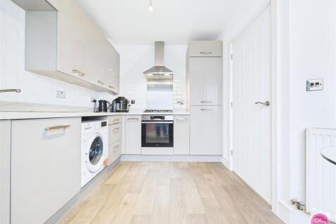 56 Drift Road, Castle Gresley (13).jpg