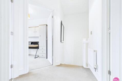 56 Drift Road, Castle Gresley (20).jpg