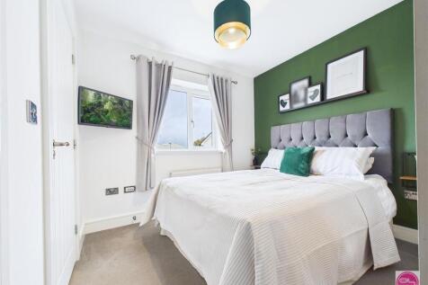 56 Drift Road, Castle Gresley (21).jpg