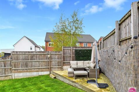 56 Drift Road, Castle Gresley (4).jpg