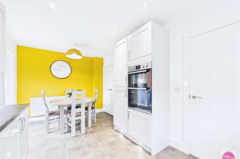 Starling Close, Branston