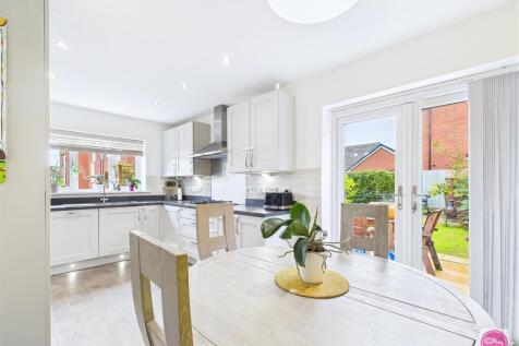 Starling Close, Branston