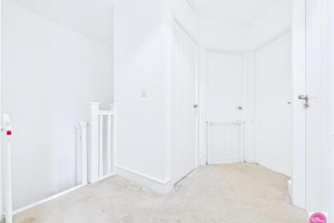 Starling Close, Branston