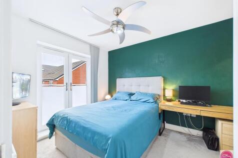 Starling Close, Branston