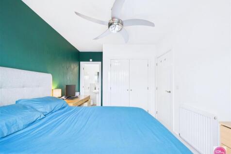 Starling Close, Branston