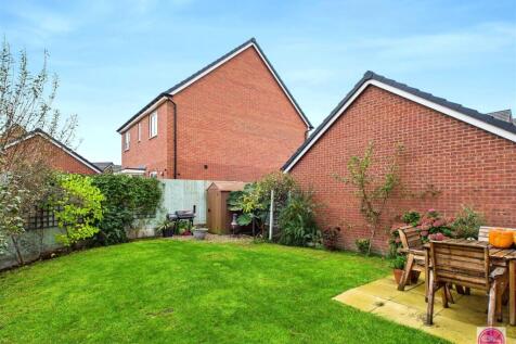 Starling Close, Branston