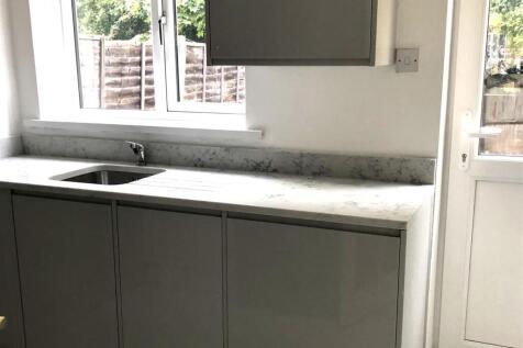 Kitchen 2 landscape.jpg