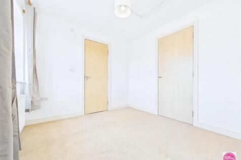 Blakeholme Court, Burton on Trent (14).jpg