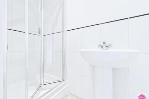 Blakeholme Court, Burton on Trent (16).jpg