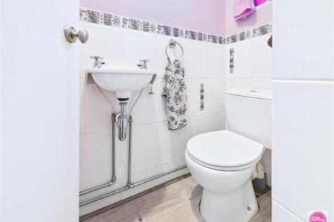 Pine Walk, Castle Gresley (5).jpg