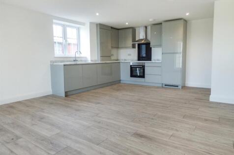 Flat 4 Kitchen 2.jpg