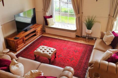 Living Space Picture Two.jpg