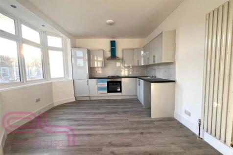 Hounslow Avenue Kitchen 2.jpg