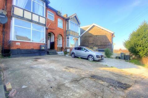 5ed431fe-6f28-4702-a734-1878926e9e49_Smooth 2.jpg