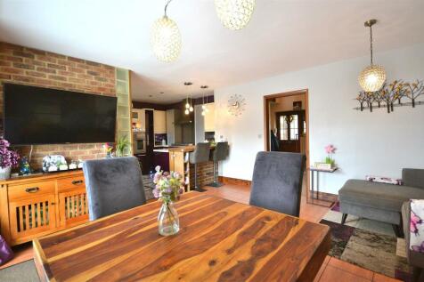 Open Plan Kitchen/breakfast room