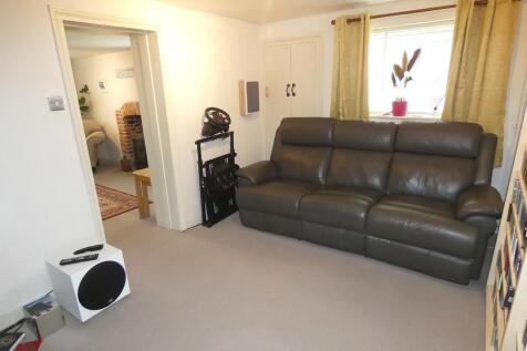 2291sittingfamilyroom2.jpg
