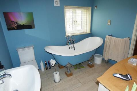 2291ensuite.jpg