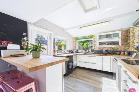 Outwoods Street, Burton on Trent (17).jpg