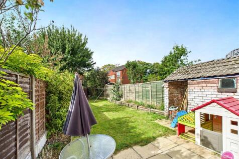 Outwoods Street, Burton on Trent (3).jpg