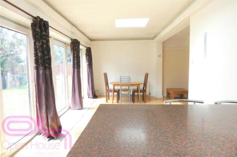 Heathdale Dining area.jpg