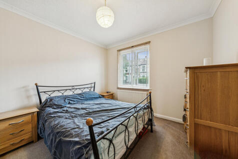 Flat 4 Jasmine Court, 102 Alexandra Road, London, 