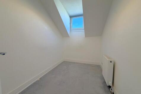 thumbnail_PHOTO-2025-10-28-13-20-16 (1)