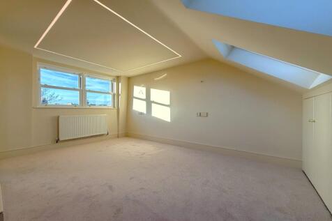 PHOTO-2025-11-27-09-35-31